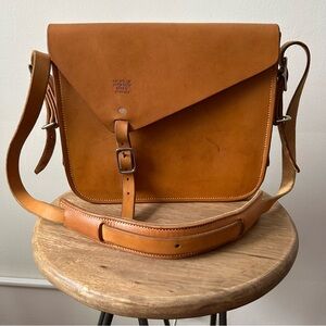 Classic Tan Leather Messenger Bag